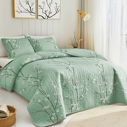 Plum Blossom Quilted Bedspread Set Machine Washable Soft Breathable Hypoallergenic Comforter with Pillowcases Twin Full Queen King Size Floral Bed Cover Bedding Set