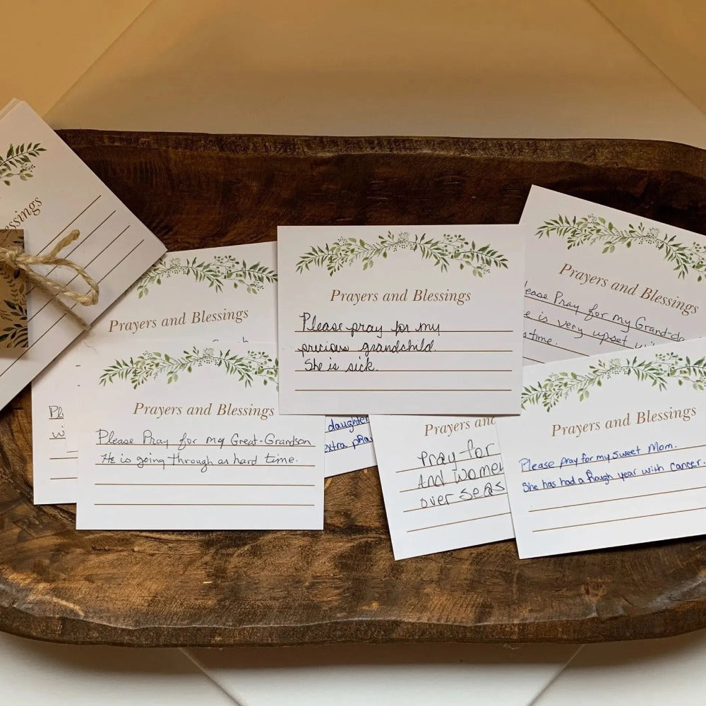 Wooden Prayer Bowl with 24 Prayer Cards – Hand-Carved Heart Shaped Cross Engraved Vintage Religious Gift Set for Easter, Christmas, Thanksgiving, Home Altar & Prayer Room Tabletop Decor