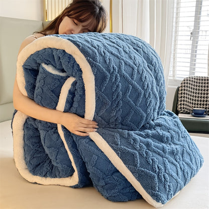 Plush Thick Comforter Blanket – Premium Warm Winter Duvet with 100% Microfiber Fill, Soft Fluffy Bedding for Bedroom & Hotel, Machine Washable (Twin, Full, Queen – Grey & Blue, Excludes Pillowcase)