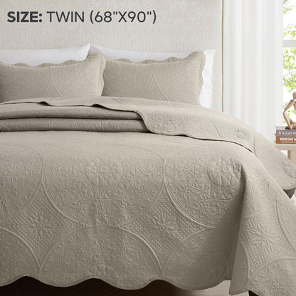Quilted Bedspread Set 3 Piece – Soft Floral Coverlet with Pillow Shams, Lightweight Breathable Quilt for Bedroom & Guest Room, All Season Bed Cover