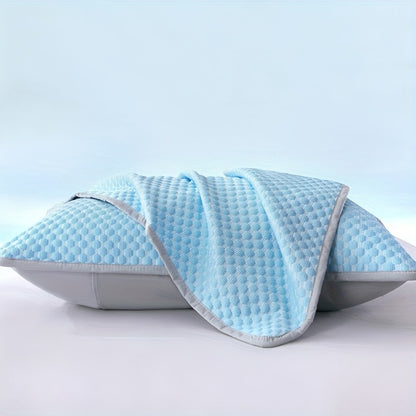 Cooling Pillow Cases 2-Pack 3D Ice Bean Texture – Soft Polyester Pillowcases for Summer | Machine Washable | Cool Sleep Bedroom Pillow Covers | 18.9" x 29.13" | No Insert