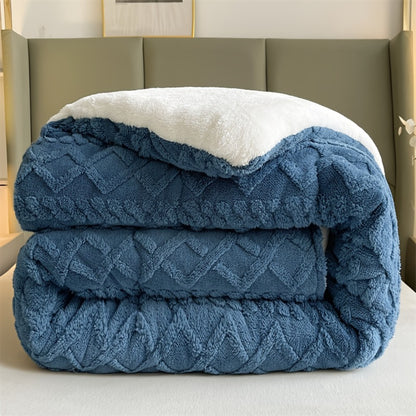 Plush Thick Comforter Blanket – Premium Warm Winter Duvet with 100% Microfiber Fill, Soft Fluffy Bedding for Bedroom & Hotel, Machine Washable (Twin, Full, Queen – Grey & Blue, Excludes Pillowcase)