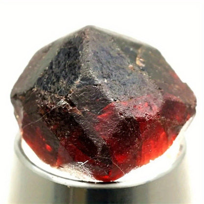 Natural Red Garnet Crystal Rough Stone – Raw Unpolished Mineral Specimen for Home Decor, Crystal Healing, Feng Shui Display & Collector Gift, Genuine Gemstone Rock