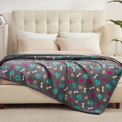 Waterproof Pet Blanket – Reversible Liquid-Proof Coral Fleece Dog Blanket for Couch, Sofa & Bed, Furniture Protector, 2 Patterns