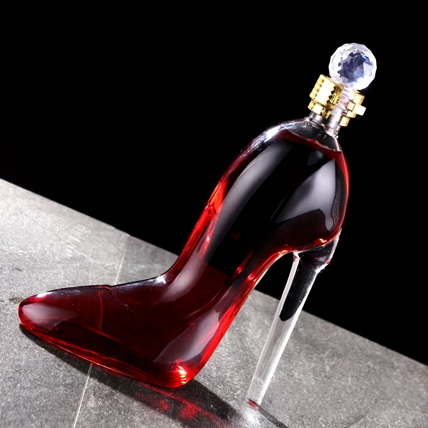 High Heel Shoe Decanter Crystal Glass with Stopper 26oz – Handmade Lead-Free Transparent Wine Decanter for Kitchen Dining Decor, Valentine's Day & Holiday Gift