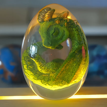 Dragon Egg Statue Crystal Transparent Resin Dinosaur Egg Figurine Handcrafted Collectible for Fantasy Lovers Home Decor Shelf Display Birthday Gift