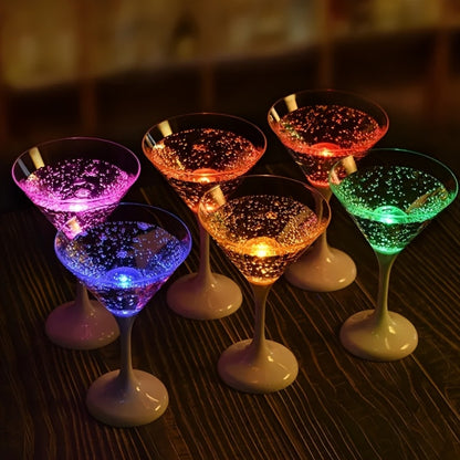 LED Glasses Set of 6 Light Up Drinkware, Glowing Champagne Flutes & Cocktail Cups with Sparkling Light Effect for Parties, Bars, Nightclubs, Weddings & Christmas Celebrations